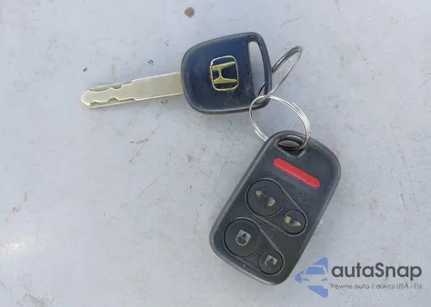 2003 Honda Odyssey Ex-L from USA, damaged, VIN 5FNRL189X3B138710